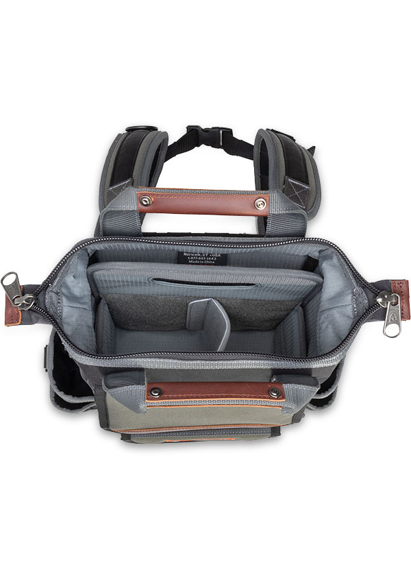 Veto Pro Pac Tech Series MB4B Meter Backpack Bag, 12 (Exterior) Pockets, Zipper (Gate Mouth Style, #10 Locking), Nylon (Body), Polypropylene (Base), 40 lbs Weight Capacity, 1 (Customizable Storage Bay) Compartments, 17" Height, 15" Width